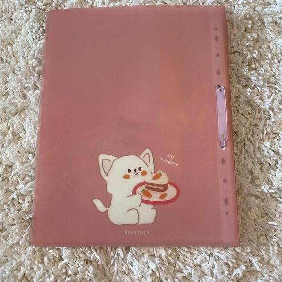 Cute Animal and Carrot Cake Print Binder Folder With 5 Plastic Sleeves. - Picture 4 of 10